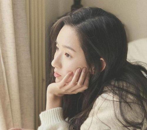 娱乐圈博主爆料是谁啊,揭秘神秘明星恋情！